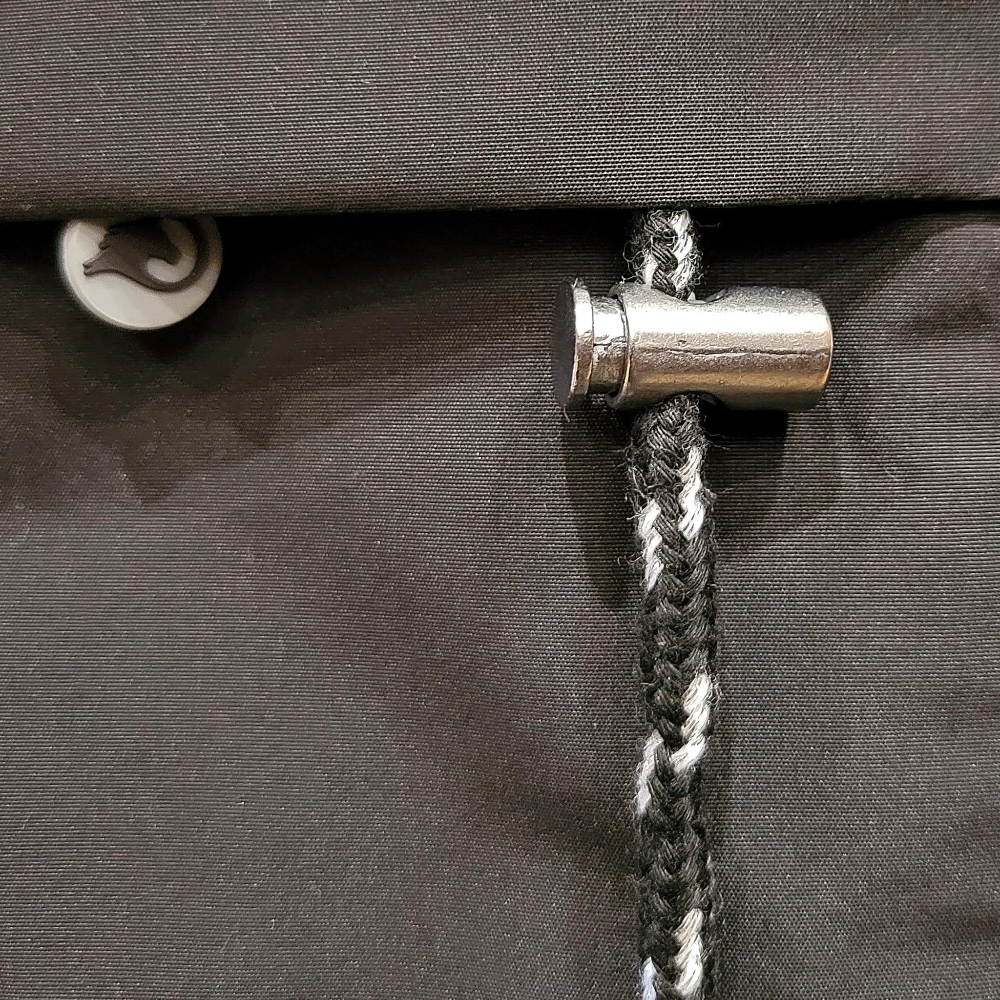 4-296598-cord.jpg
