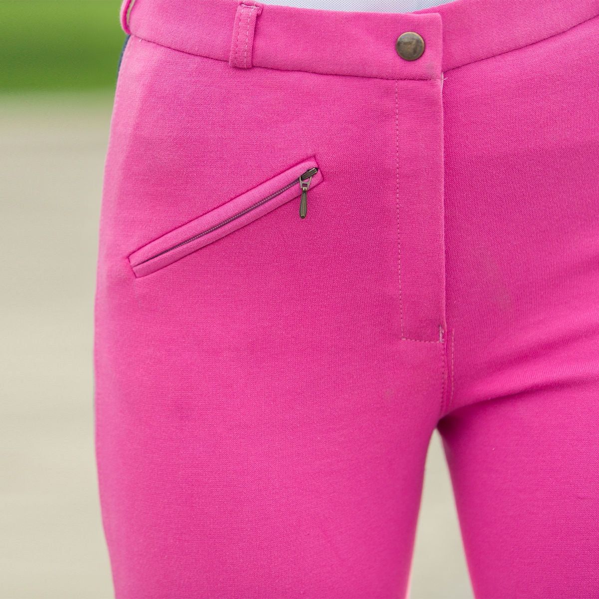 5-885965-pinkfrontdetail.jpg