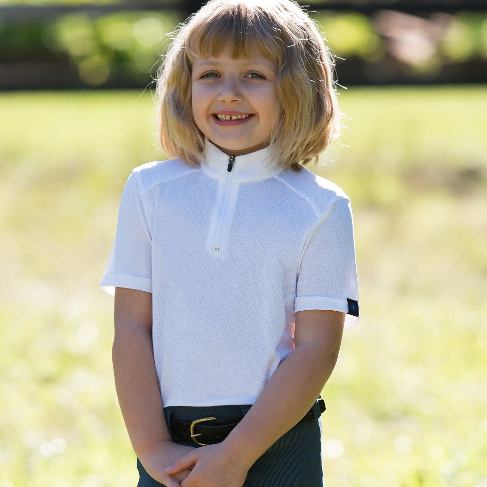5-887639-whitefront.jpg