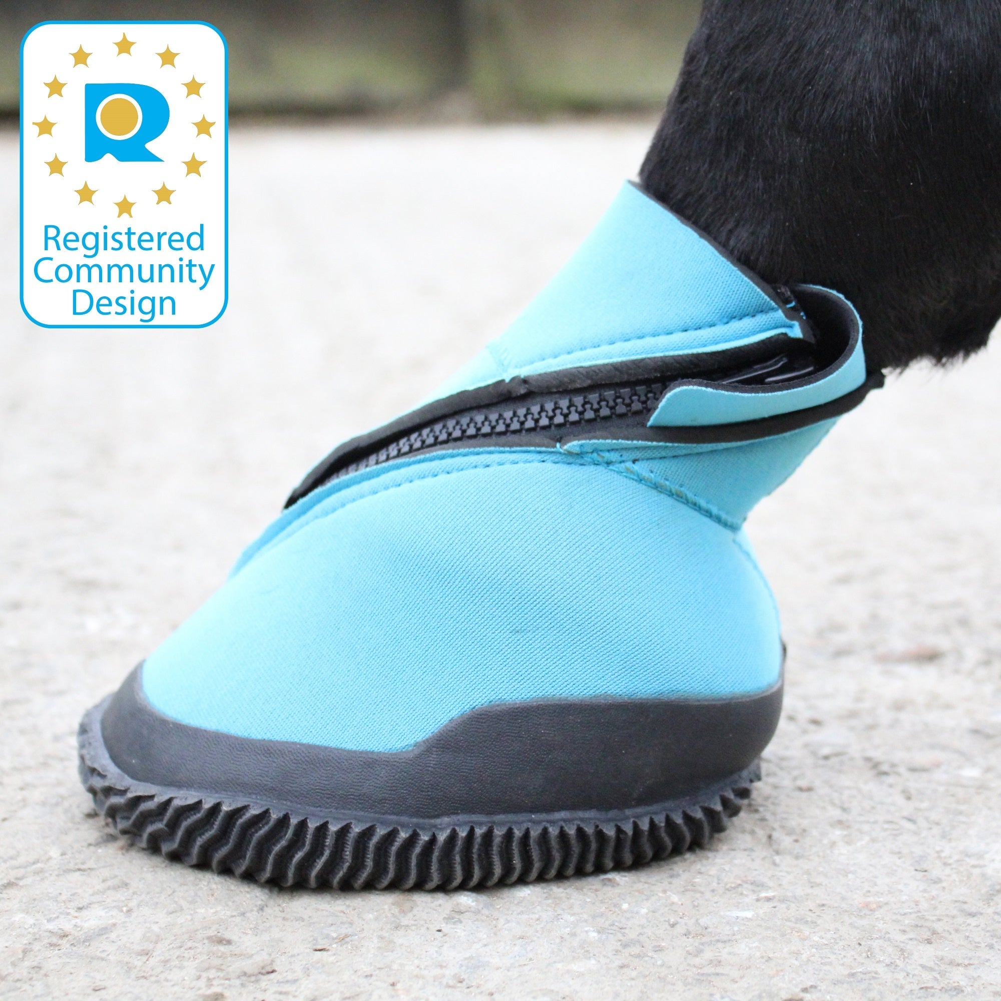 5-925593-blueclosedzip.jpg