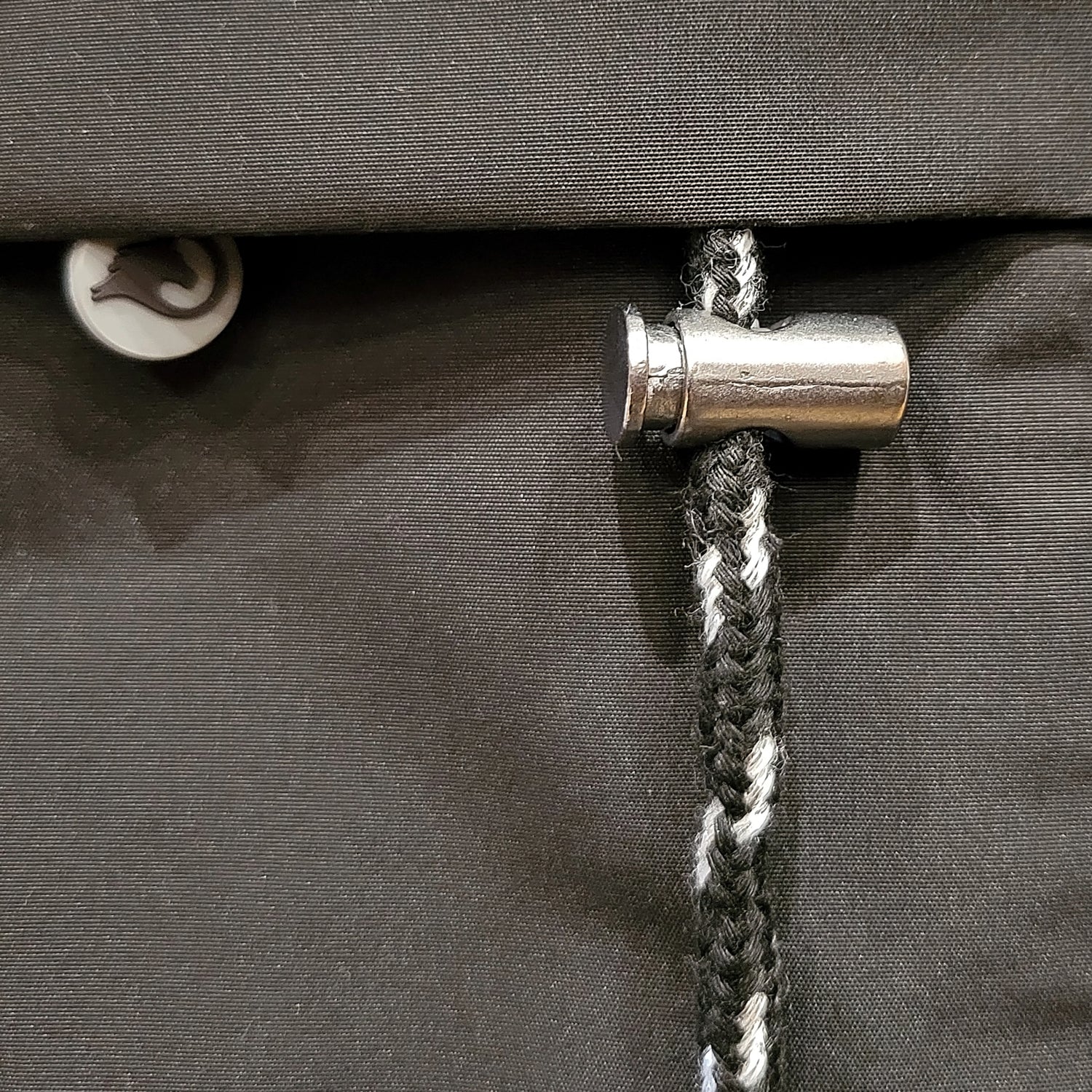 4-296598-cord.jpg