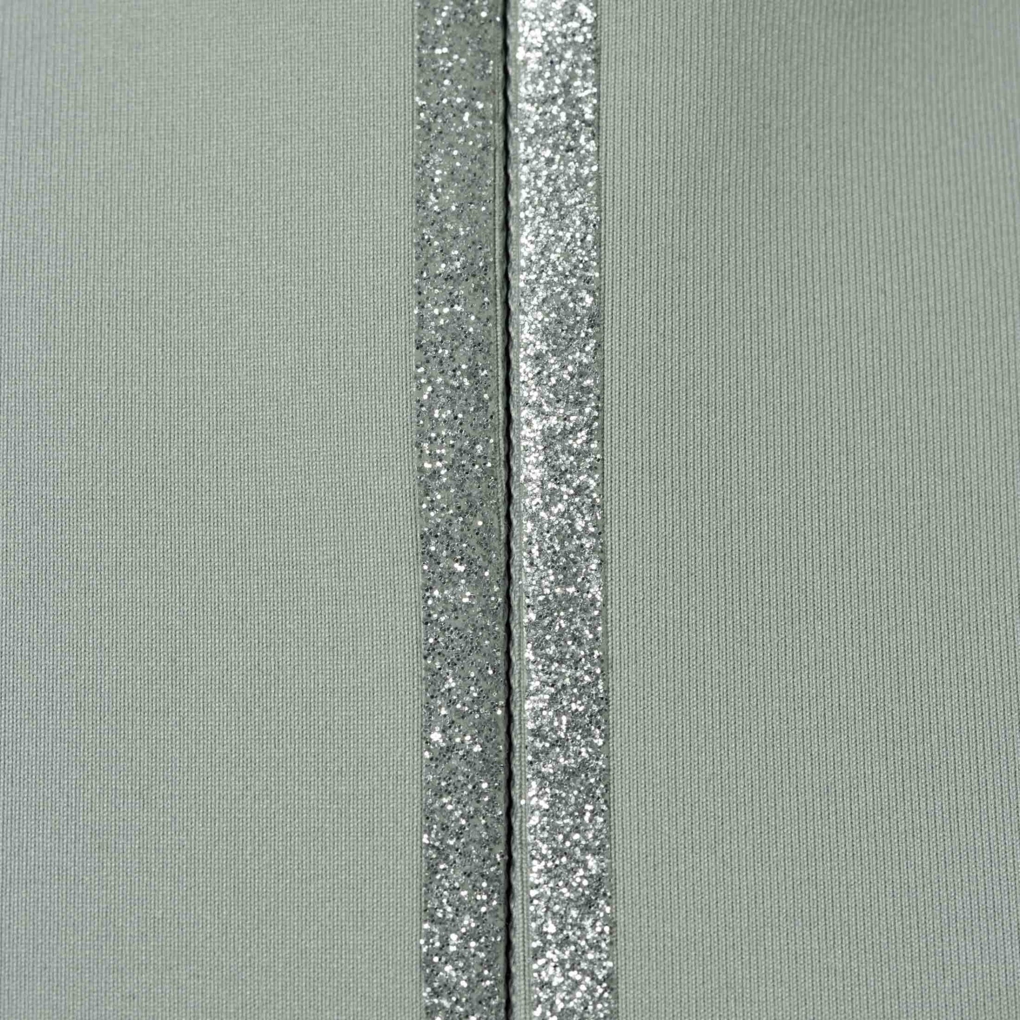 4-529250-02.jpg