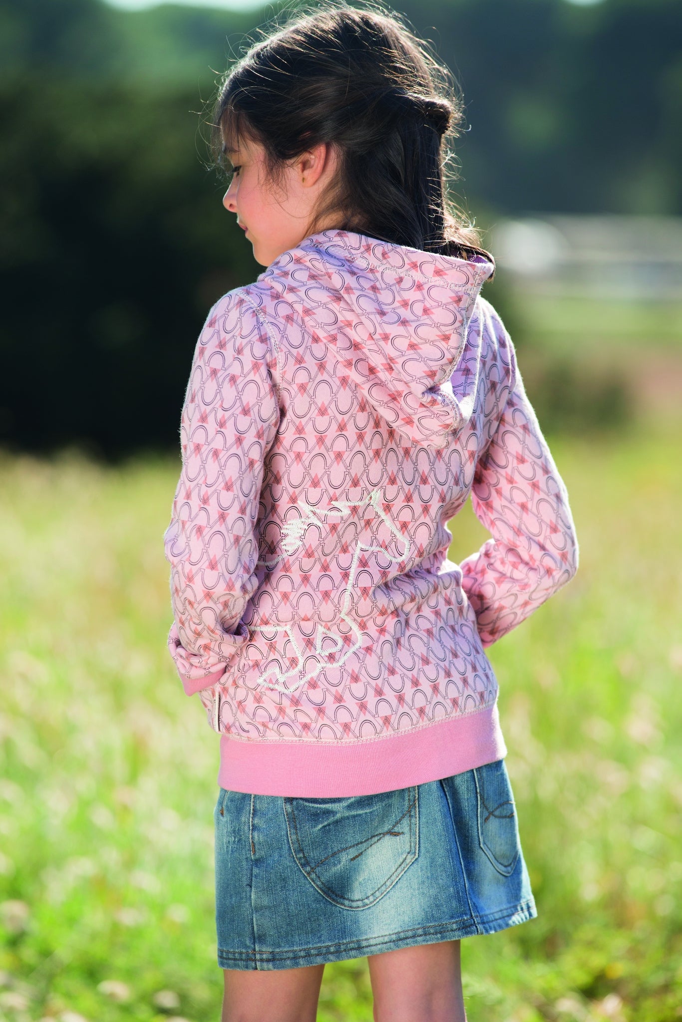 5-714304-horseprintpinklife.jpg
